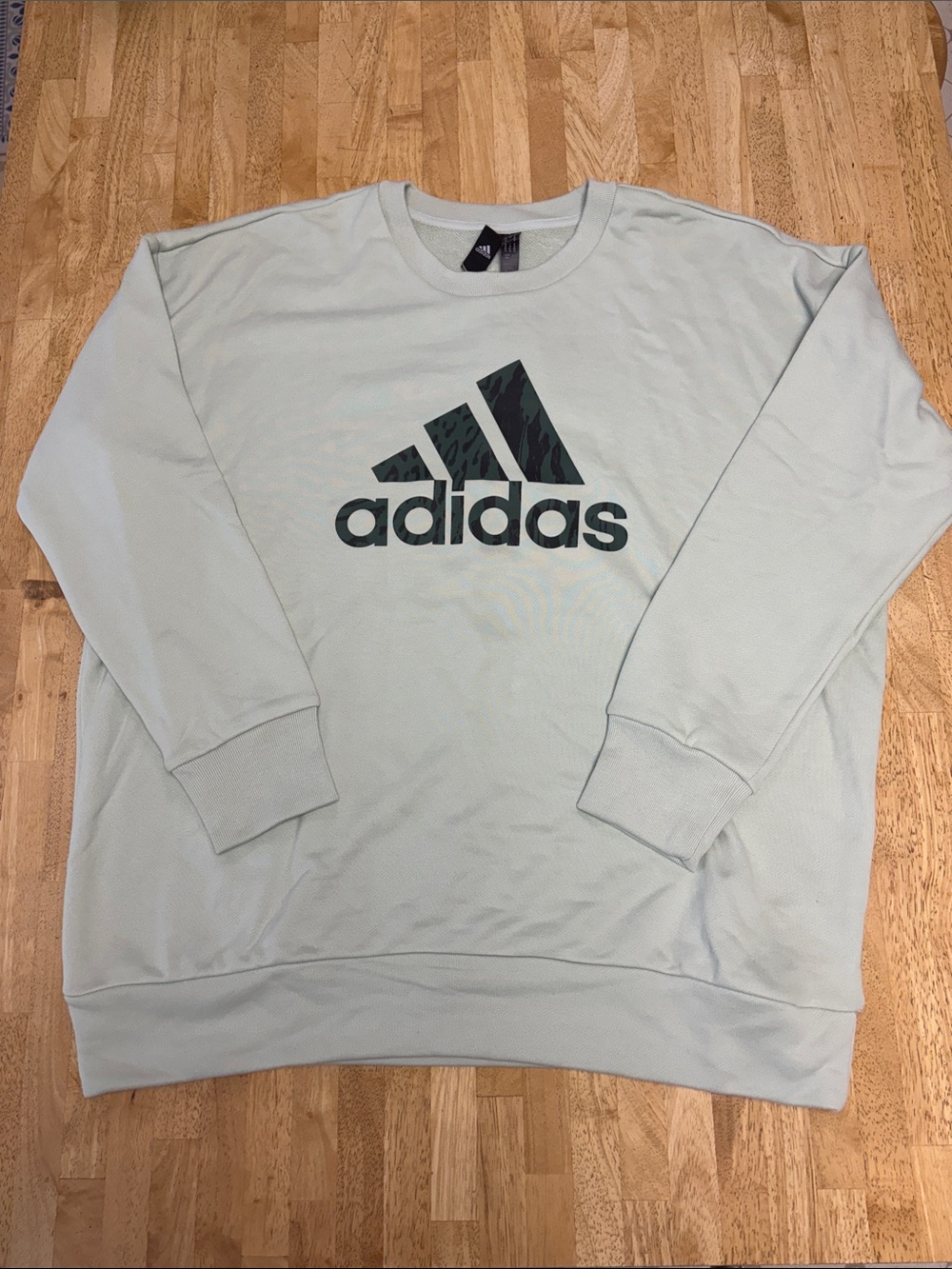 NWT Adidas Future Icons Animal Print Crewneck Sweatshirt Linen Green Mint M
